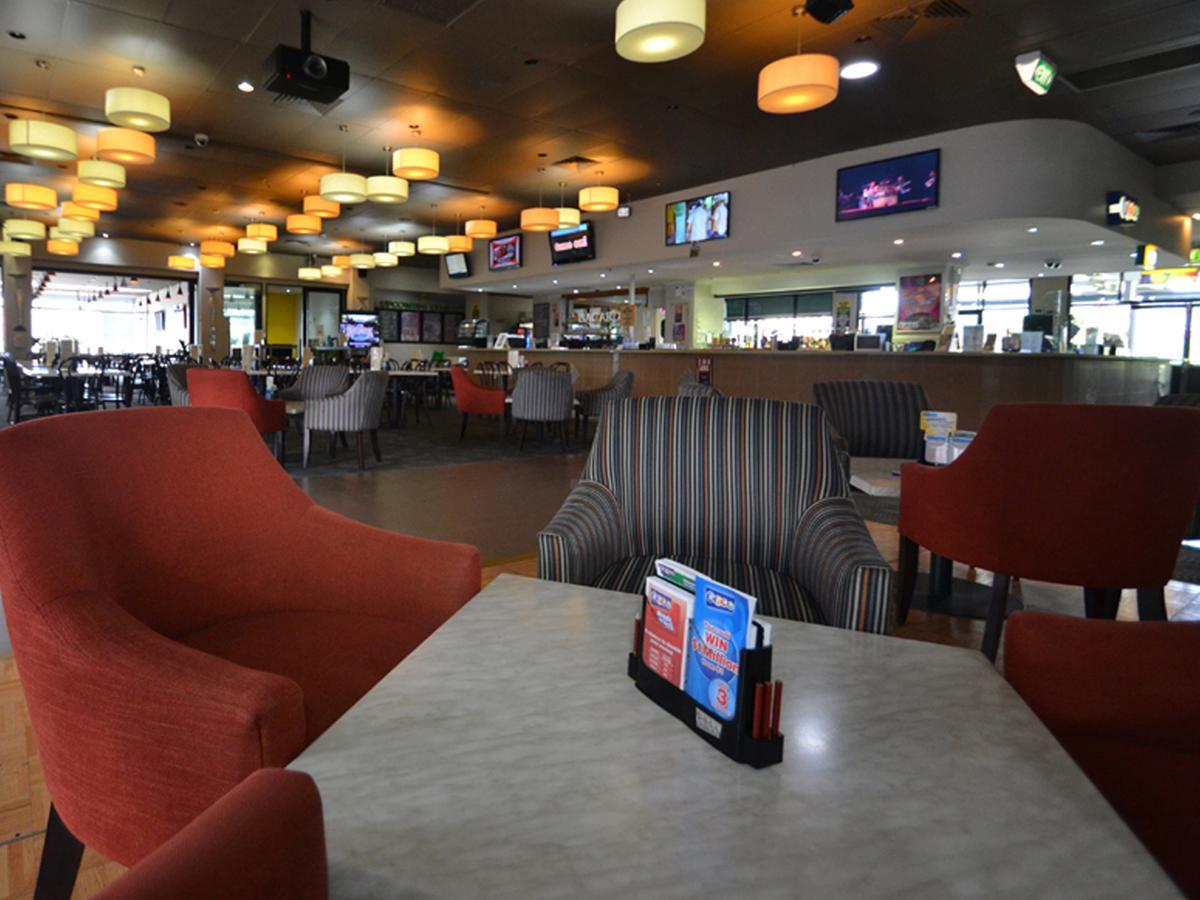 The Oaks Hotel Motel Albion Park Exteriér fotografie