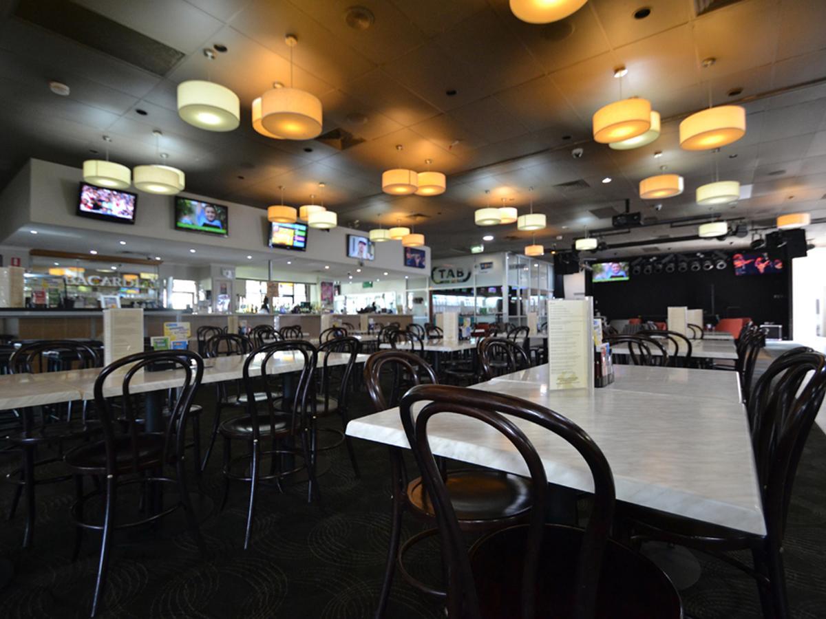 The Oaks Hotel Motel Albion Park Exteriér fotografie